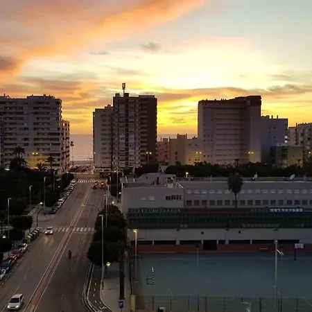 Torre D'arenas, Playa Victoria, Piscina Y Parking Lägenhet