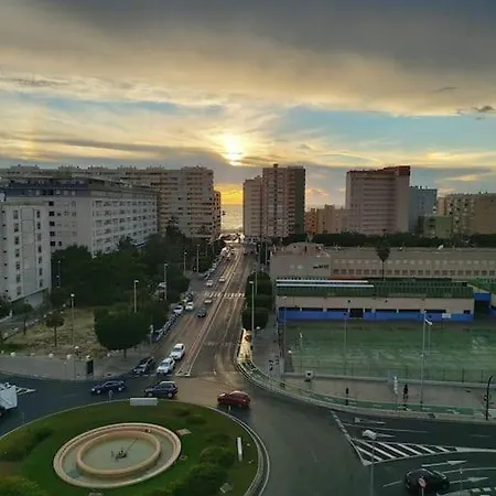 Apartamento Torre D'arenas, Playa Victoria, Piscina Y Parking