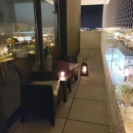 Apartamento Torre D'arenas, Playa Victoria, Piscina Y Parking